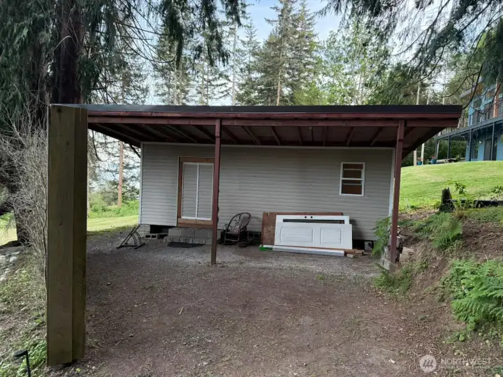 Auxiliary gaming shed