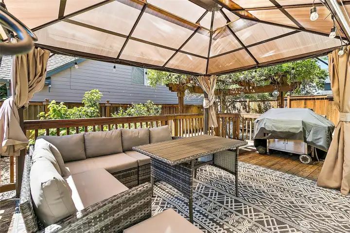 Deck off Family Room