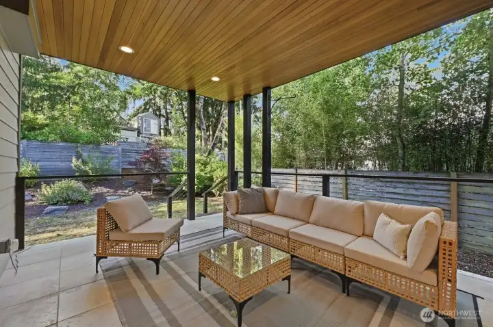 Gracious covered outdoor patio area Gracious covered outdoor patio area