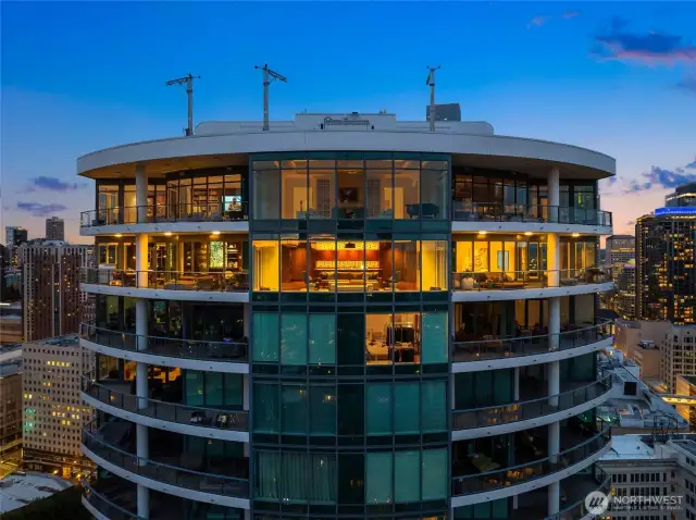 Call Concierge Auctions at 646.760.8109 or visit conciergeauctions.com for details.
