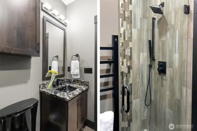 downatairs 3/4 bath