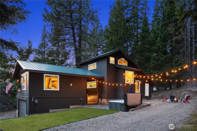 Privacy, tons of parking and mountain views.