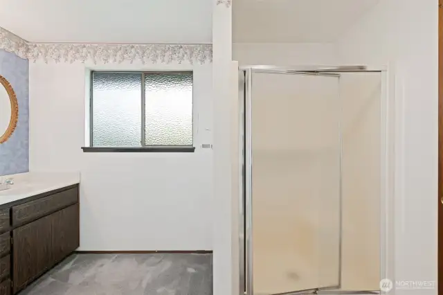 Main Bedroom Ensuite Bath