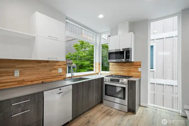 Light and bright kitchen space