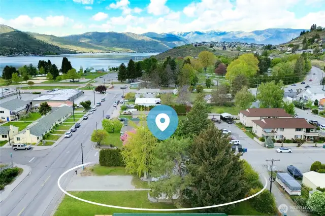 Property is positioned just one block from Don Morse Park and beautiful Lake Chelan.
