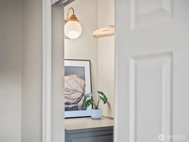 A little more detail of the space in the closet and what you can see here.