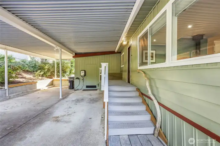 Easy stairs to front door.