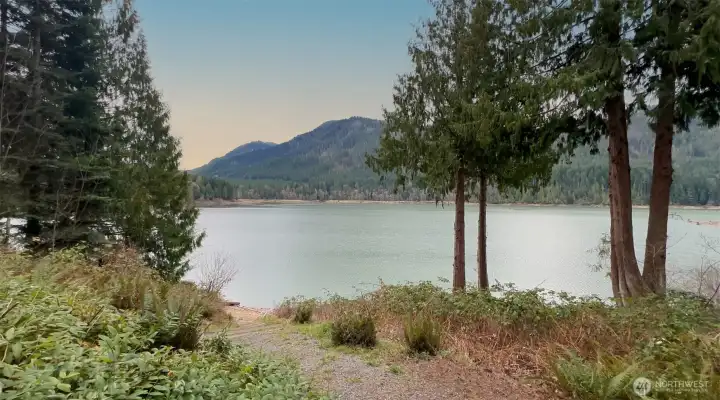 Trail provides access to Alder Lake and a 25ft floating dock, 50ft of non-deeded lakefront access.
