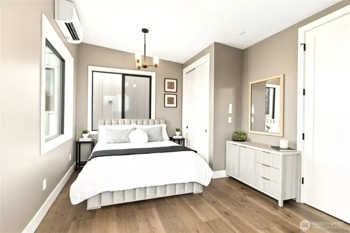 Giant Master suite!