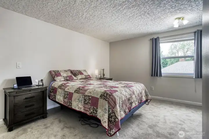 Bedroom, Primary