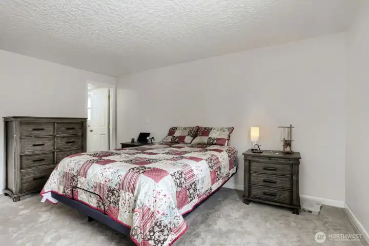 Bedroom, Primary