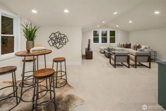 Flexible main floor bonus room