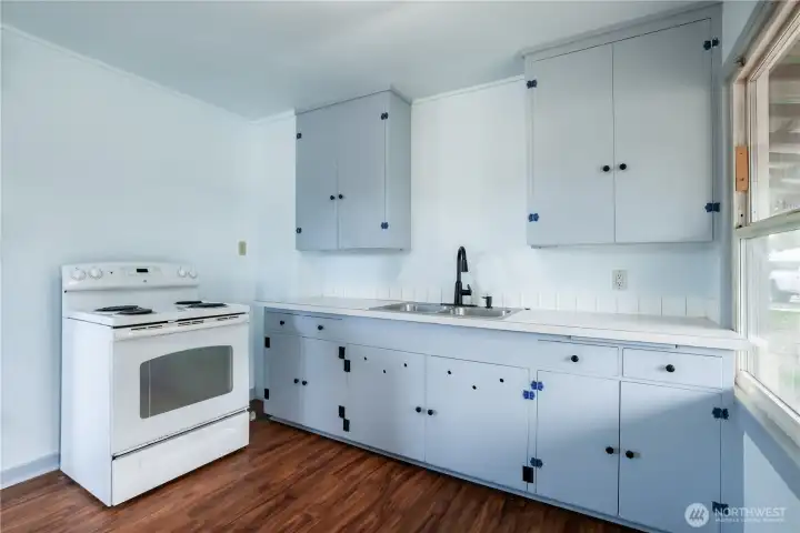 Unit 307 Kitchen