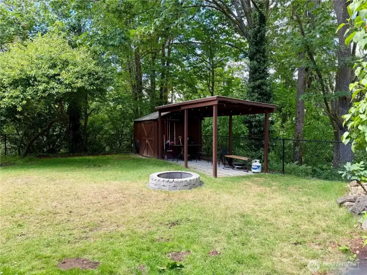 Common Area space for summer gatherings & BBQ