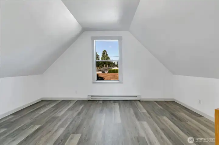 Upper Bedroom