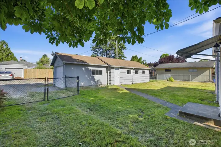 So much space in this yard!
