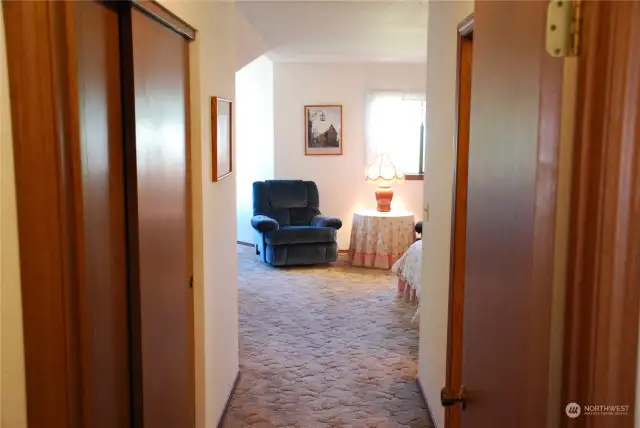 Primary Bedroom Entryway.