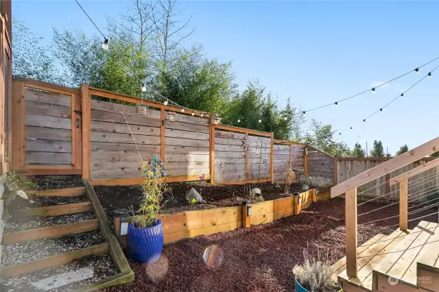 An expansive view of the backyard.