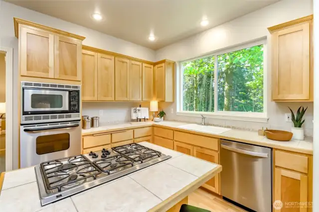 Kitchen 4 view