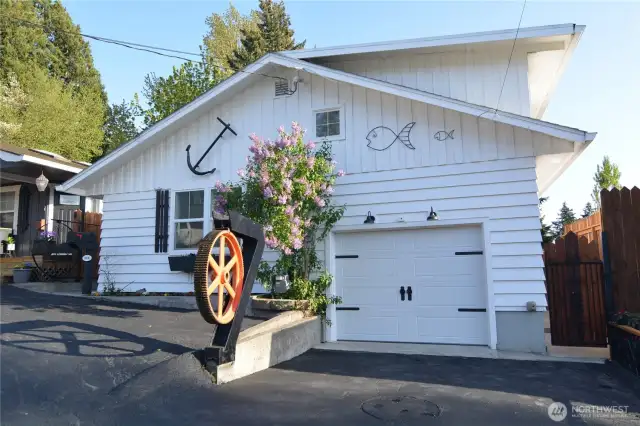 Driveway & Garage