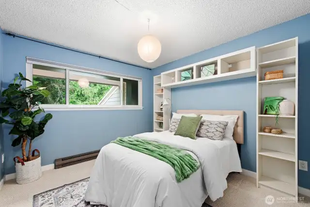 2nd bedroom