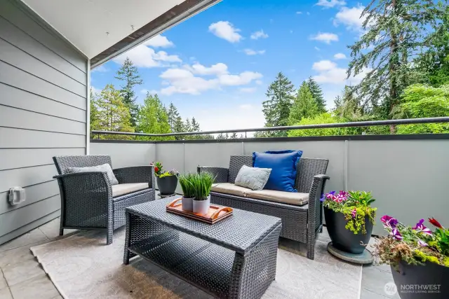 Lovely lanai with good space