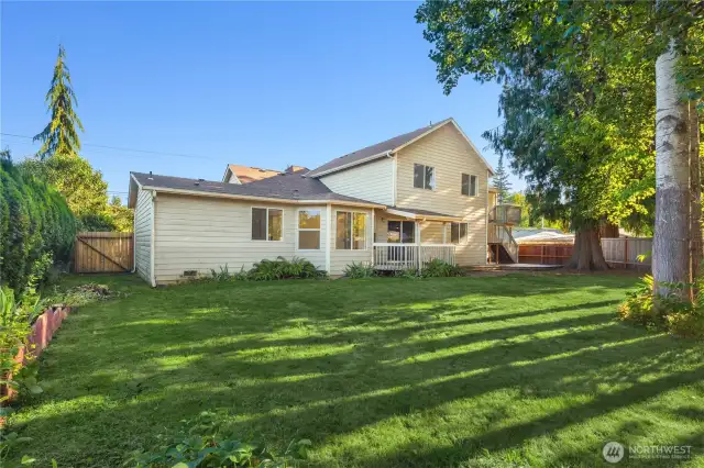 Backyard feels very private with no neighbors looking into your yard