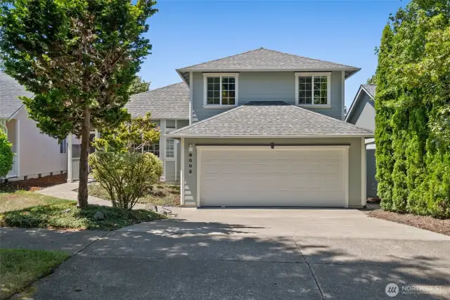 Welcome home to this 1766 sq ft 3 bed, 2.5 bath home located in the Whisper Ridge community. 3005 Powder Ridge St SE