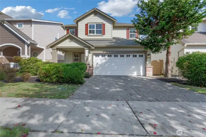 Welcome to this charming 4 Bedroom Home in Saddle Creek!