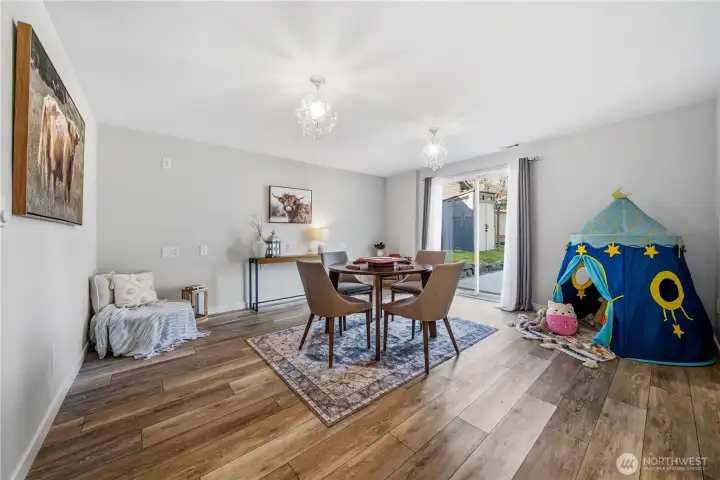 Amazing flex space is perfect for a game room, office space & many other possibilities!