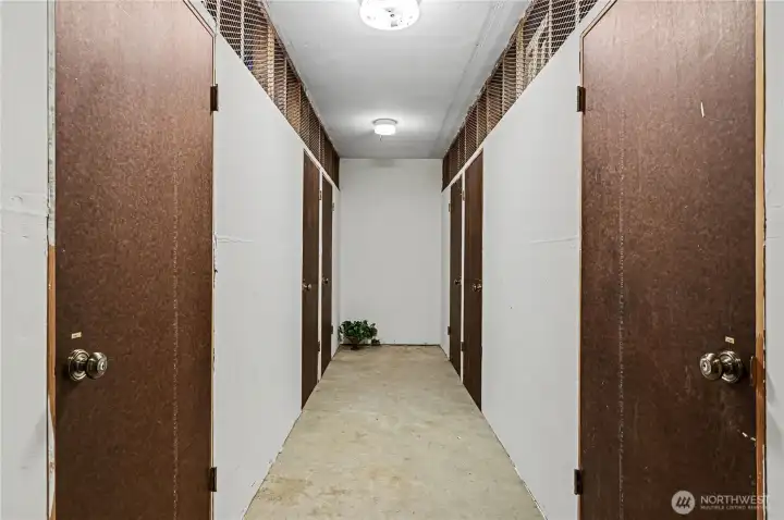 Extra storage unit included!