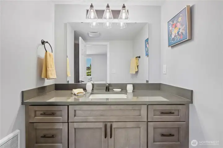 Primary En Suite Bath