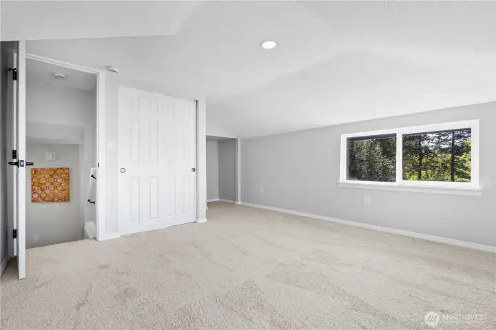 Bedroom #1 (up)