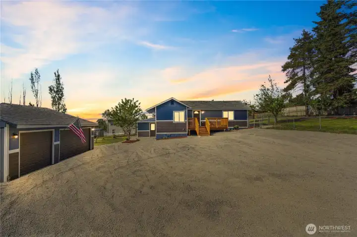 Amazing Layout on this lot in Tacoma!