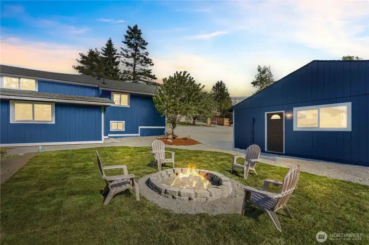 Enjoy evenings around the Firepit!