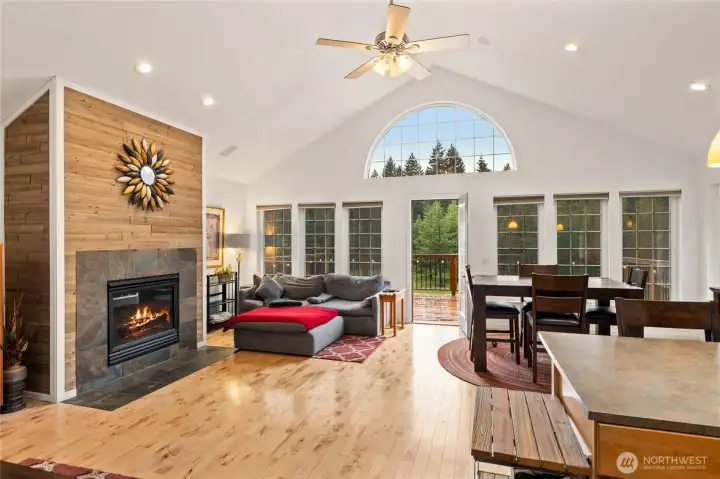 Light-filled open concept living space with mountain character!