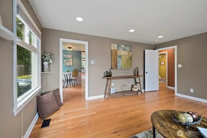 Living Room .... Bedrooms/Bath to right; Kitchen, Sunroom, Bath straight