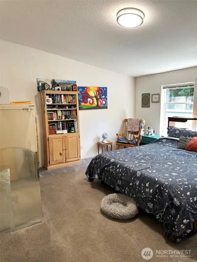 Spacious home eash with bathroom