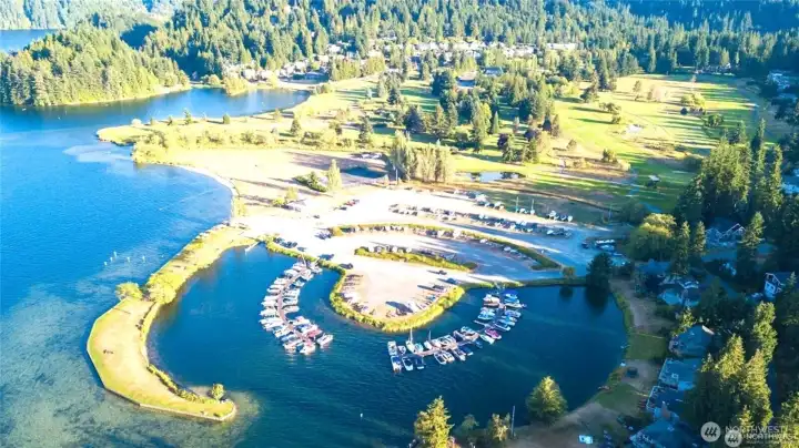 Enjoy the Lakefront & Golf Course Community facilities of Sudden Valley!