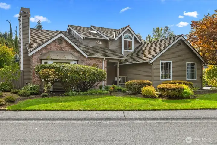 Beautiful 2-Story home in Possession Bay Highlands