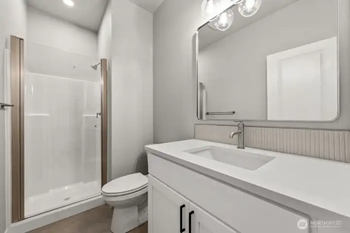 Photographs are for illustrative purposes only. Features, finishes, interior/exterior colors, landscaping and floorplan shown may vary from actual homes built.