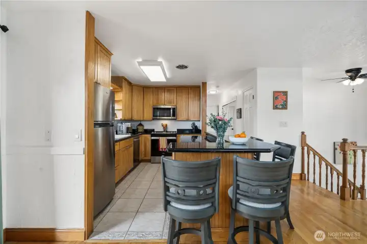 Just to the left of this photo are the French Doors to the 3-Level Top Deck. (See next photo.)