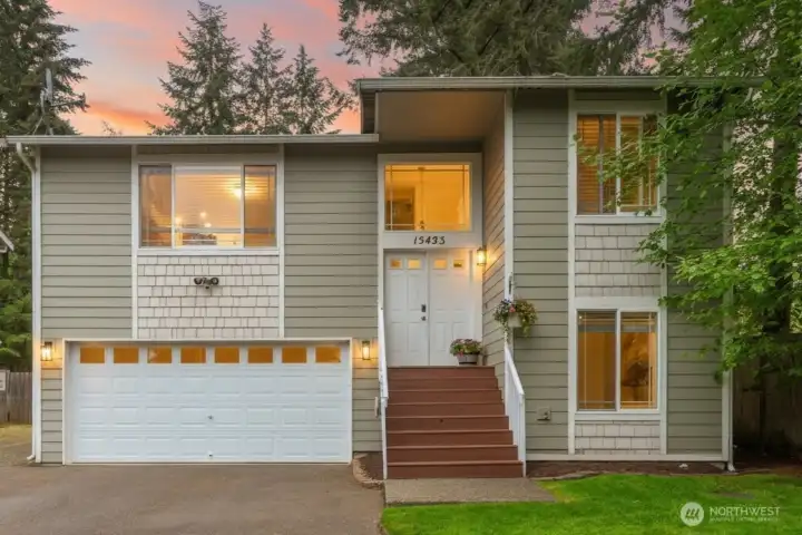 Welcome to Horseshoe Lake! This well-maintained home is move in ready featuring three bedrooms and two bathrooms with tasteful updates throughout.