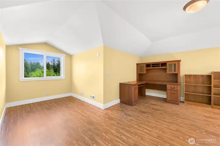 Upstairs bedroom sellers used as "his" hobby room and office