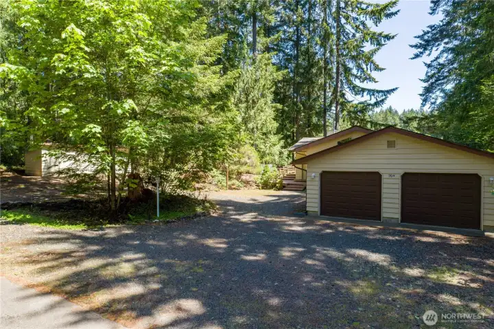 House with extra lot