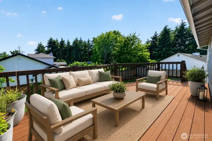 Ai Staged - Freshly painted deck