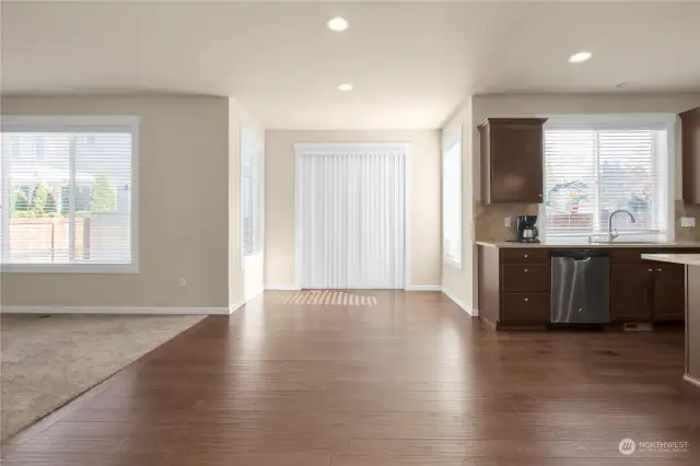 dinner area next to kitchen