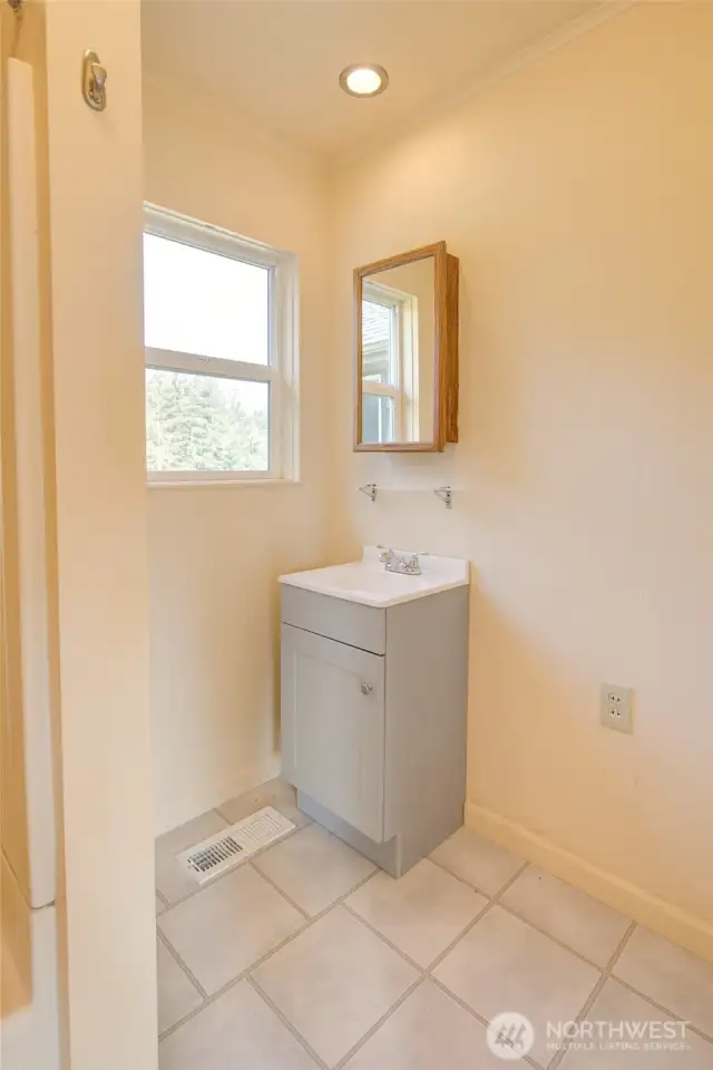 Full Bathroom