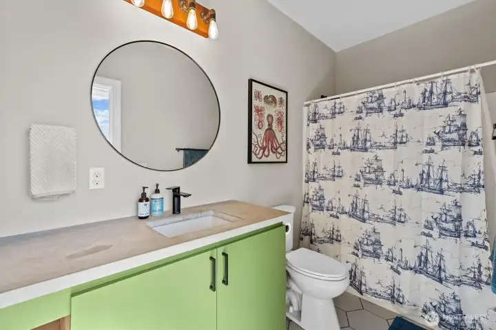 Upstairs Full Bath