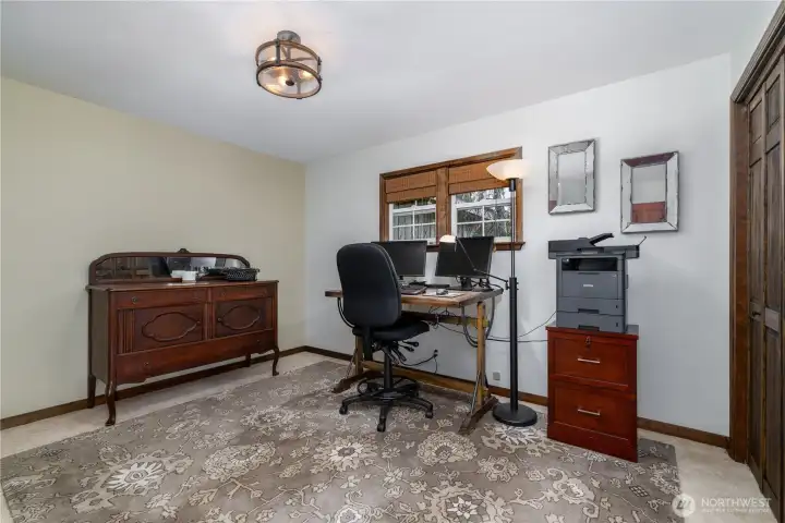Bdr 2 in use as a home office